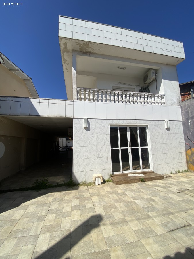 Sobrado, 3 quartos, 400 m² - Foto 1