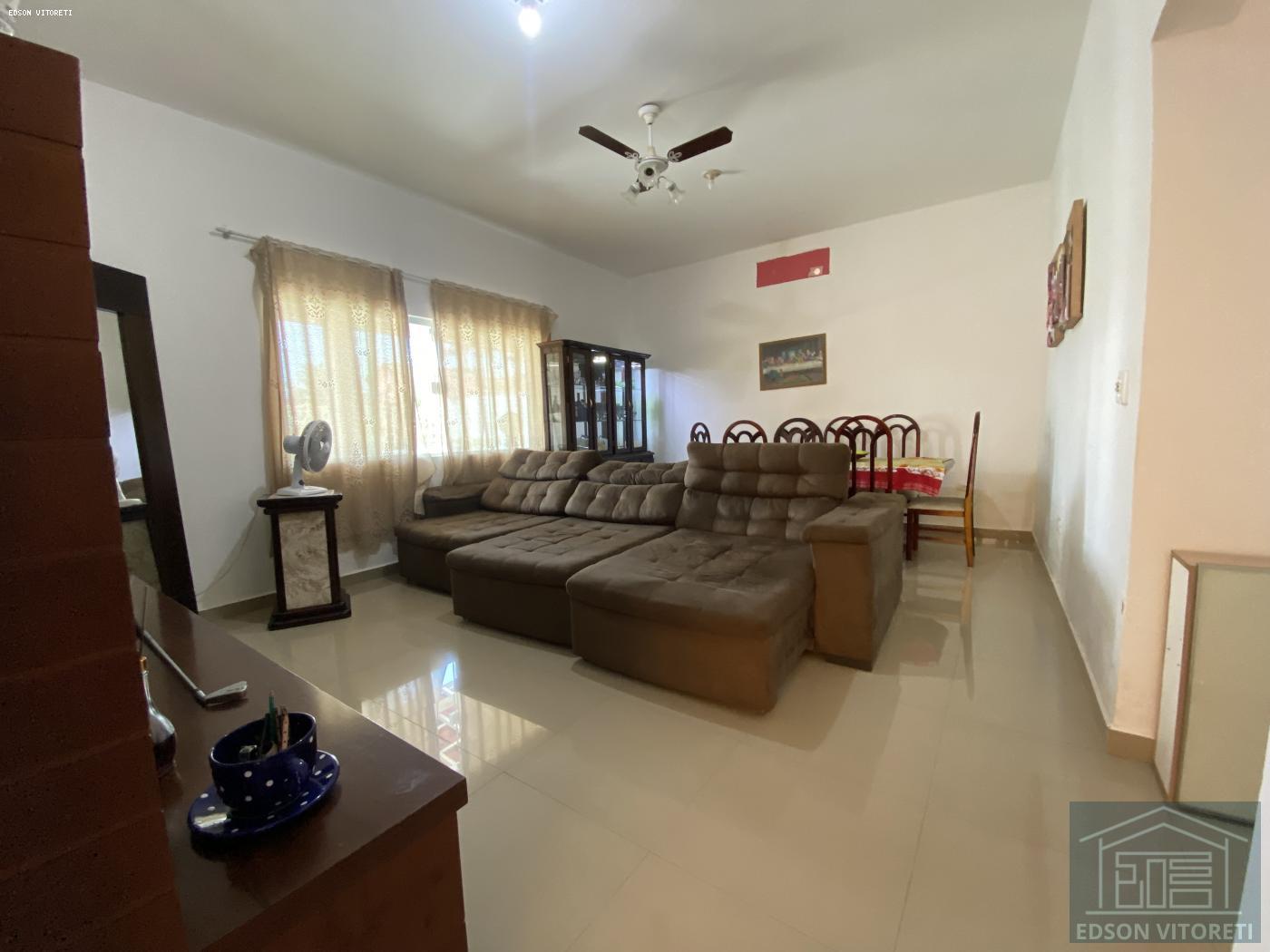 Casa, 3 quartos, 200 m² - Foto 3