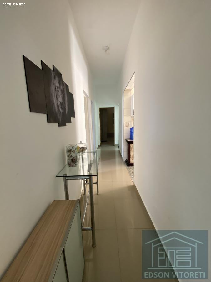 Casa, 3 quartos, 200 m² - Foto 6