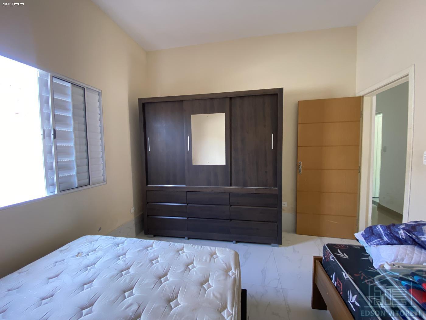 Casa, 3 quartos, 200 m² - Foto 8